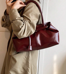 Hand-Held Belt Buckle Tote Bag