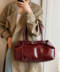 Hand-Held Belt Buckle Tote Bag