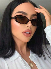 Fashionable Oval Sunglasses
