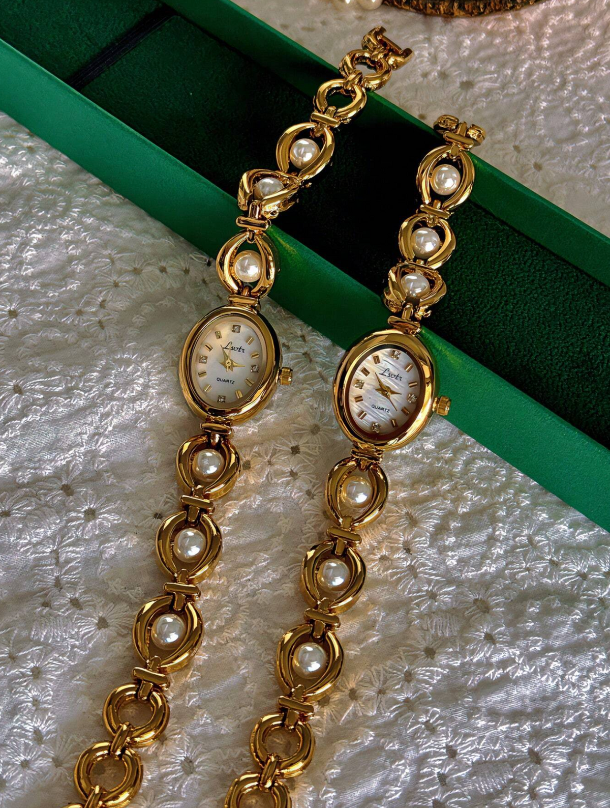 Luxury Pearl & Rhinestone Inlaid Elegant Retro Fashion Women's Watch