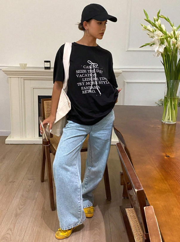 Casual Straight Leg Jeans With Washing Effect