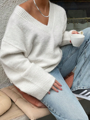 Loose V-Neck Knit Cardigan